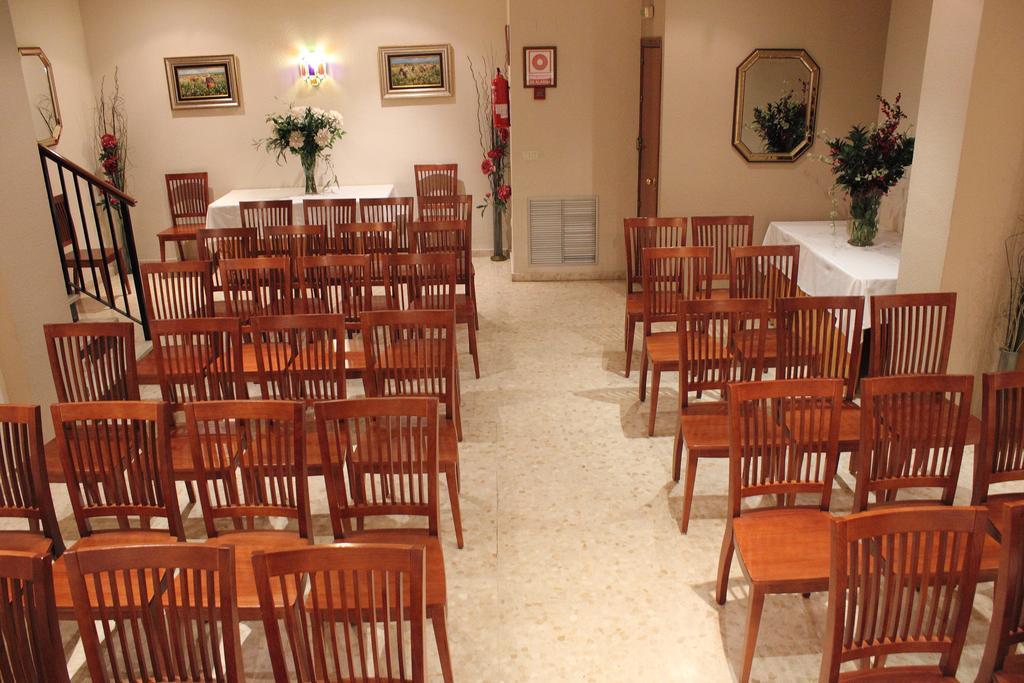 Hotel Abadi Кордоба Екстериор снимка