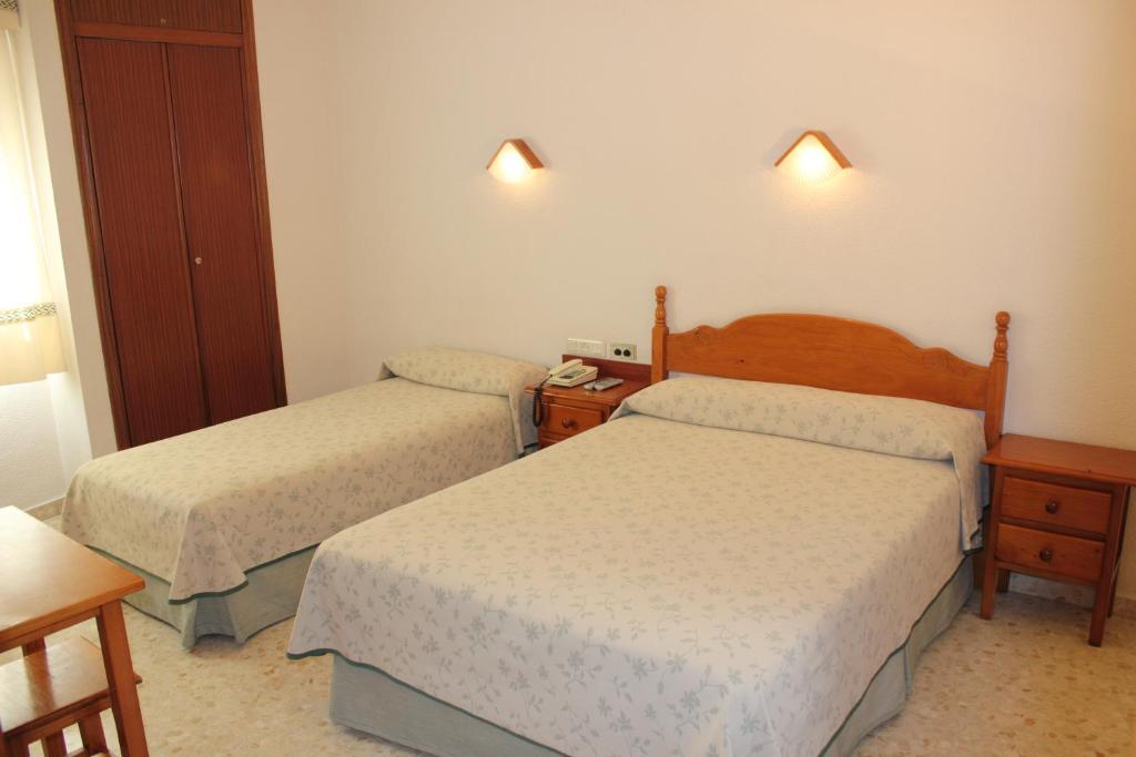 Hotel Abadi Кордоба Стая снимка