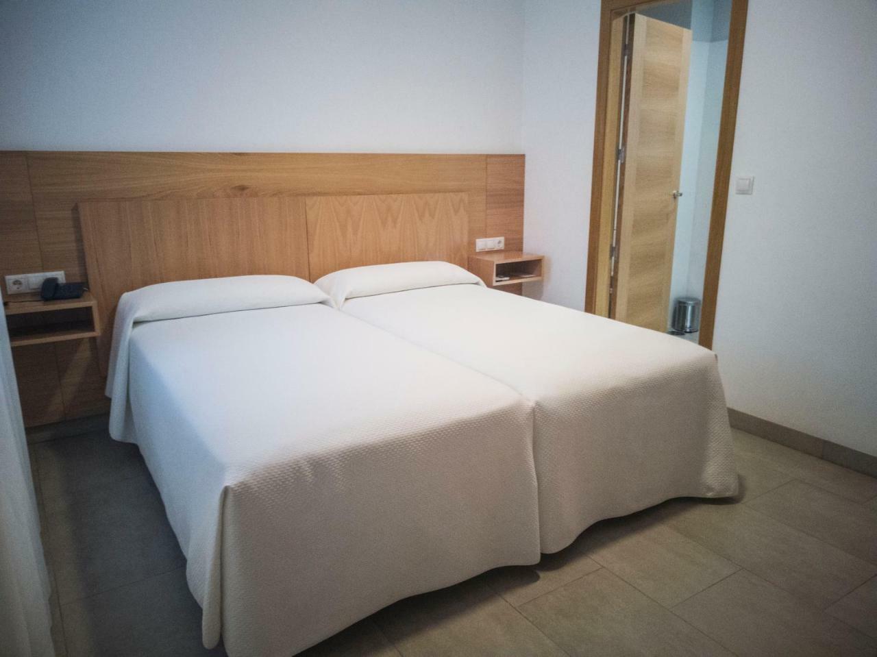 Hotel Abadi Кордоба Екстериор снимка
