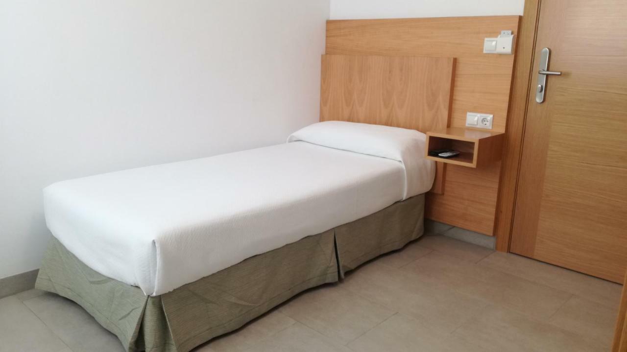 Hotel Abadi Кордоба Екстериор снимка